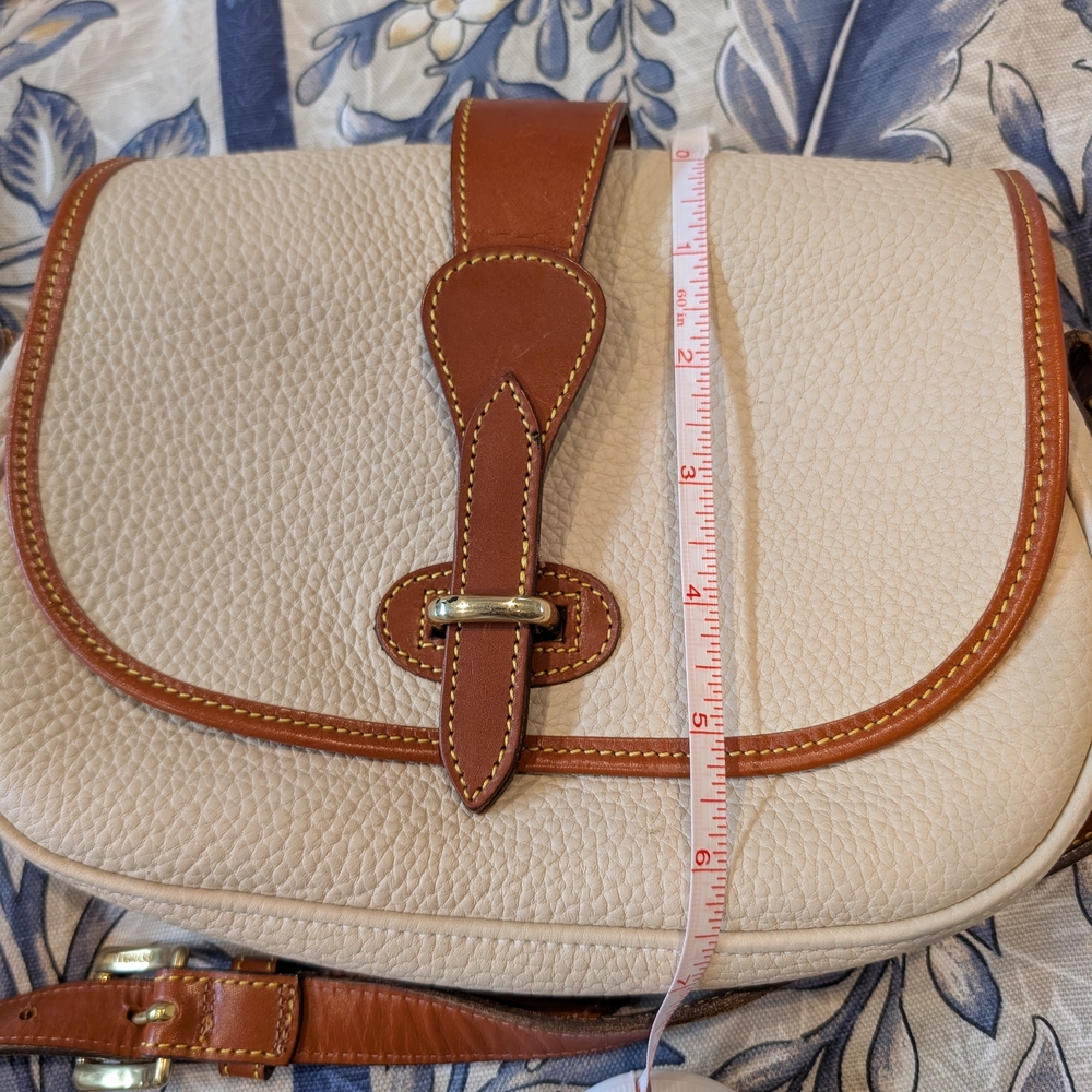 Dooney & Bourke Cream and Brown Leather Shoulder Bag - Picture 7 of 12